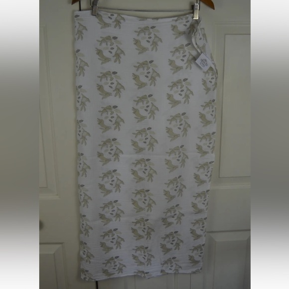 Patina Vie Baby Swaddle Blanket Bunny Rabbits White Gray Tan Leaves Muslin - Picture 4 of 7
